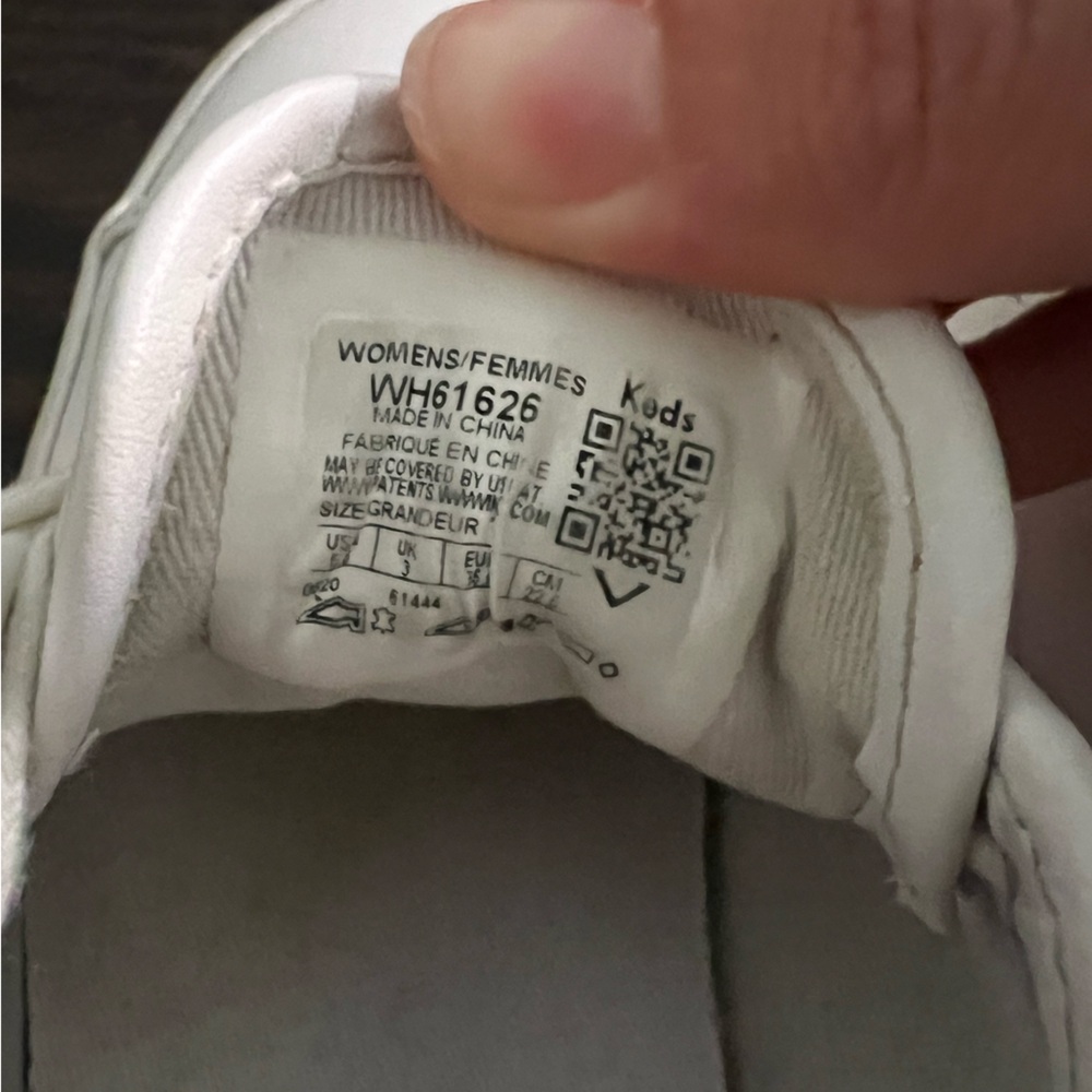 White Platform Less - image 3